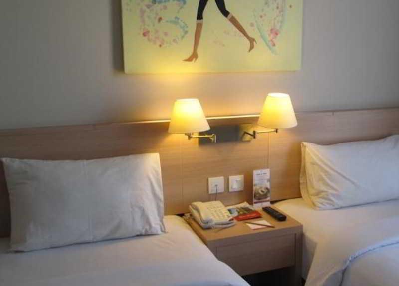 Hotel Collection O 17 Btc 2*