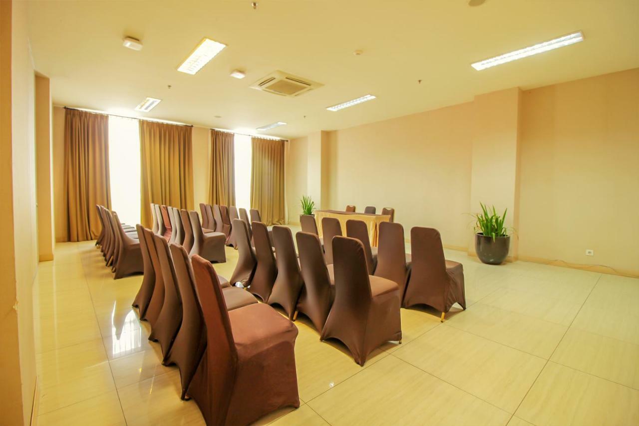 Hotel Collection O 17 Btc