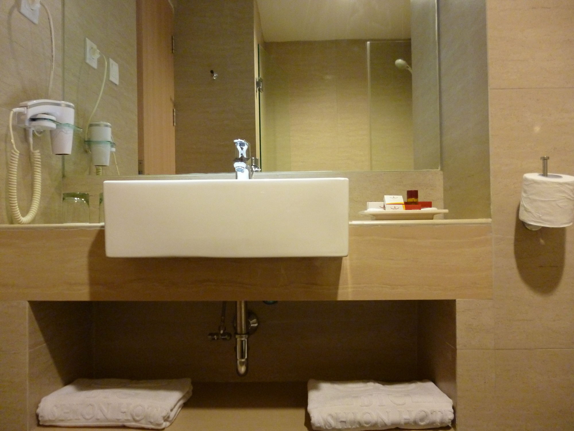 Collection O 17 Btc Hotel